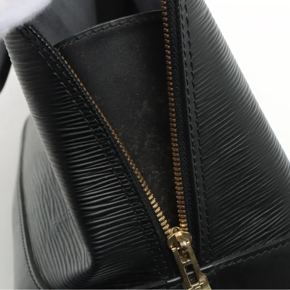 Louis Vuitton Epi Alma PM - Black With Gold Hardware MI0937 - Picture 8 of 13